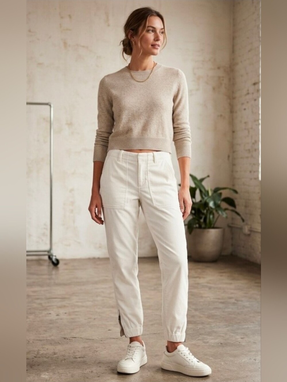 Banana Republic Cream Cargo Style Corduroy Pants W Zipper Ankle  Women's Size 4
